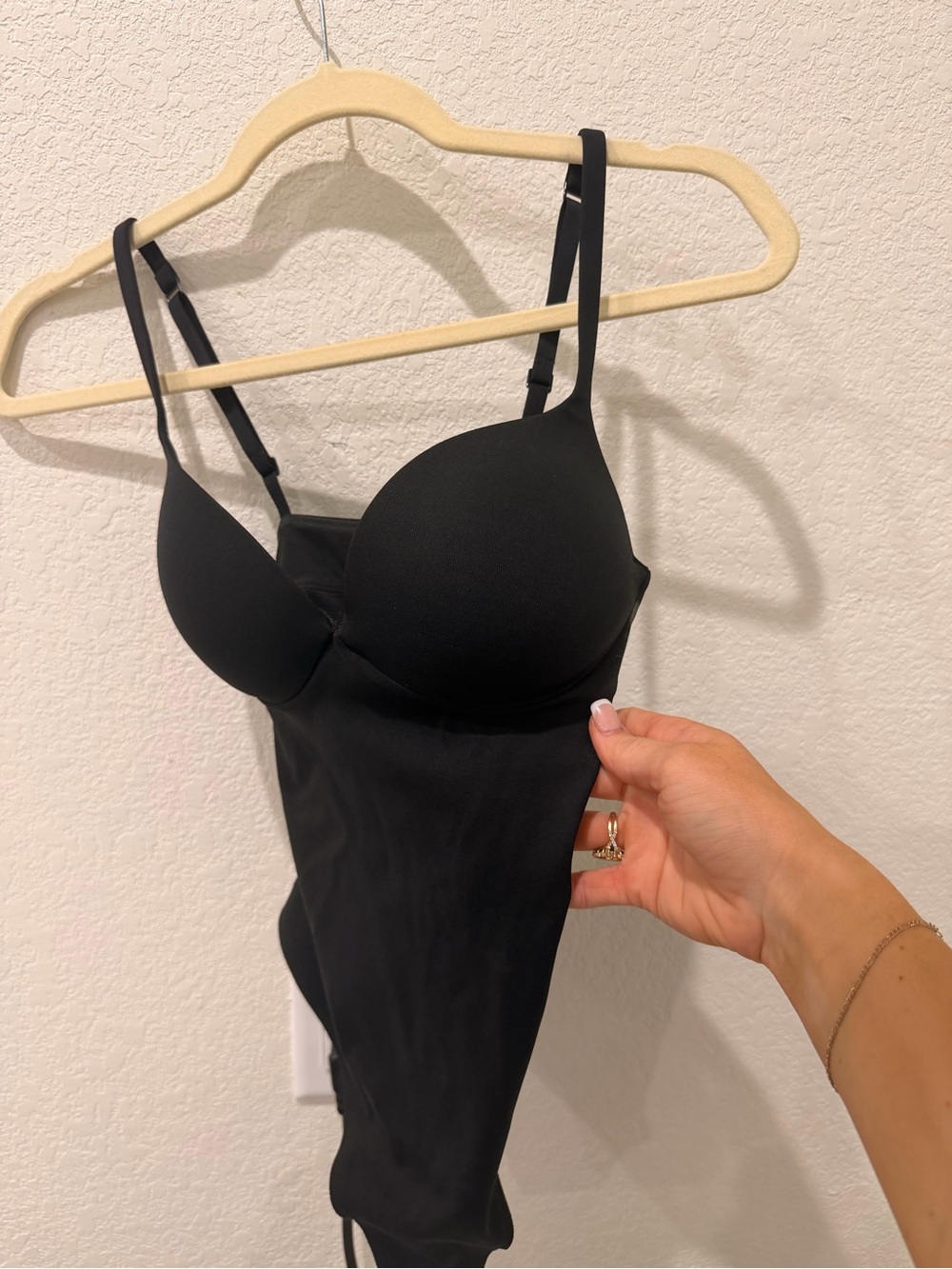 SKIMS Black Sculpting Tank Bodysuit with Built-In Cups and Adjustable Straps - Picture 2 of 4